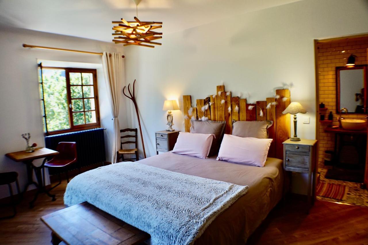 Château du Vigny - Maison d'hôtes Saint-Michel-de-Maurienne Extérieur photo