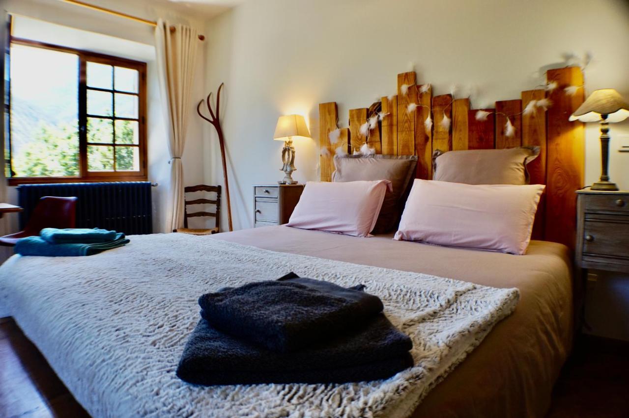 Château du Vigny - Maison d'hôtes Saint-Michel-de-Maurienne Extérieur photo