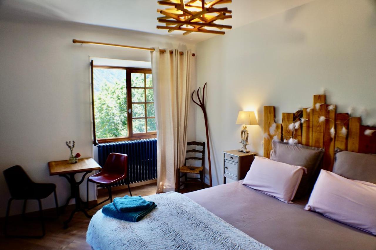 Château du Vigny - Maison d'hôtes Saint-Michel-de-Maurienne Extérieur photo