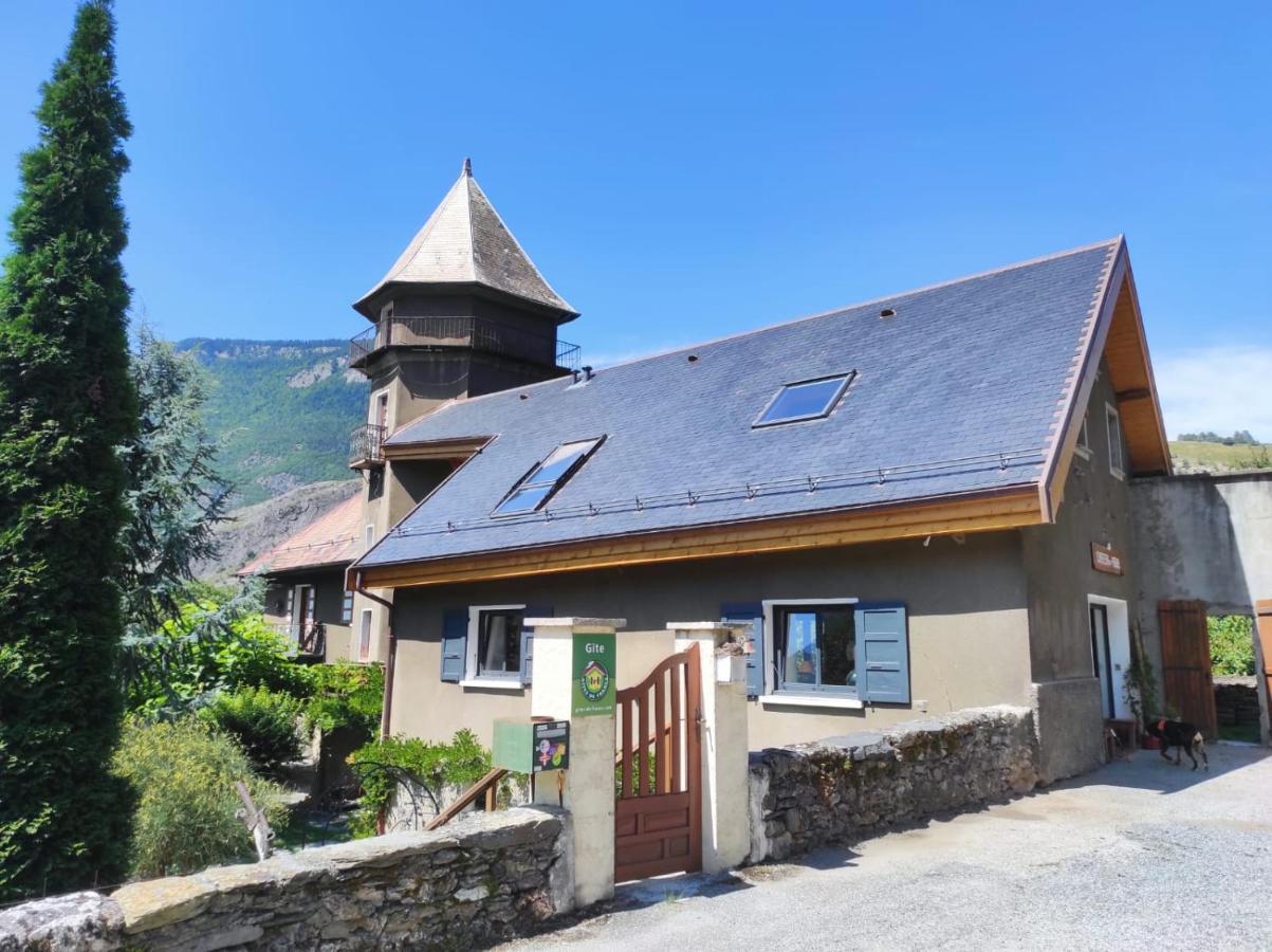 Château du Vigny - Maison d'hôtes Saint-Michel-de-Maurienne Extérieur photo